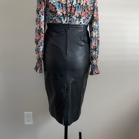 Genuine leather 90’s Era skirt - Picture 3 of 6